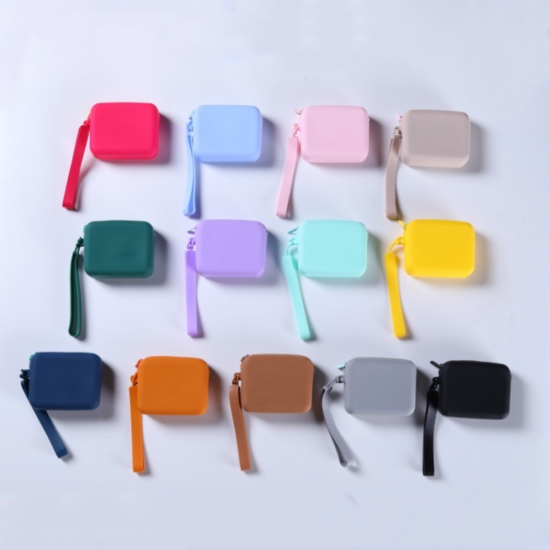 Szilikon tároló táska hallgatókhoz, holmikhoz és kulcsokhoz — négyzet alakú, többfunkciós, otthoni és utazási használatra