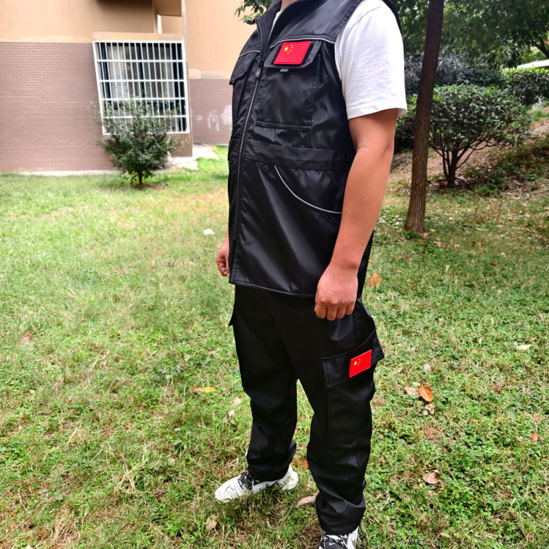 K9 šunų dresavimo liemenė, atspari vandeniui nailonas audinys, stora medžiaga, užtrauktukas, be gobtuvo, keli kišenės