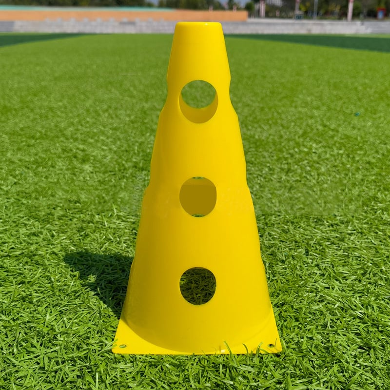 Futball-edzés konusok és akadályok – PE anyag, Yuke márka, edzősegéd