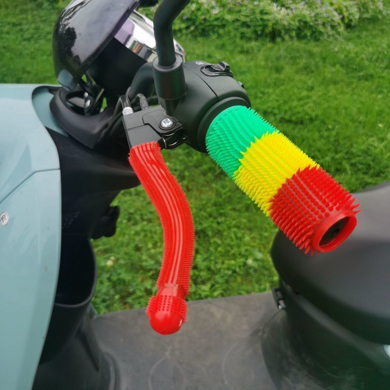 Pokrytie riadidiel motorky – gumové, protišmykové, priedušné, univerzálne kompatibilné