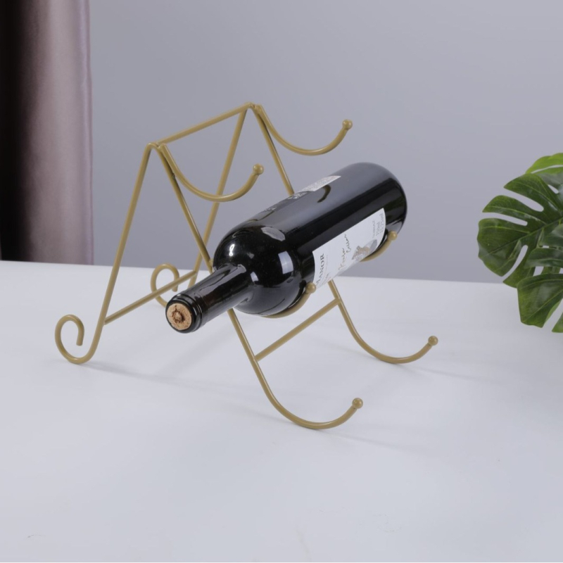 Metalo vyno laikiklis su pasvirintu dizainu — šiuolaikiškas minimalistinis stilius; prekės ženklas: Liyun Line; medžiaga: geležies viela; kategorija: vyno laikiklis; rinkai išleidimo data: liepa