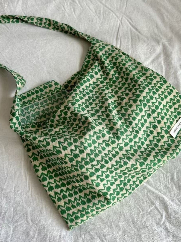 Cvjetna platnena torba preko ramena s velikim kapacitetom, retro stil, magnetska kopča, Oxford podstava, vodoravni kvadratni oblik