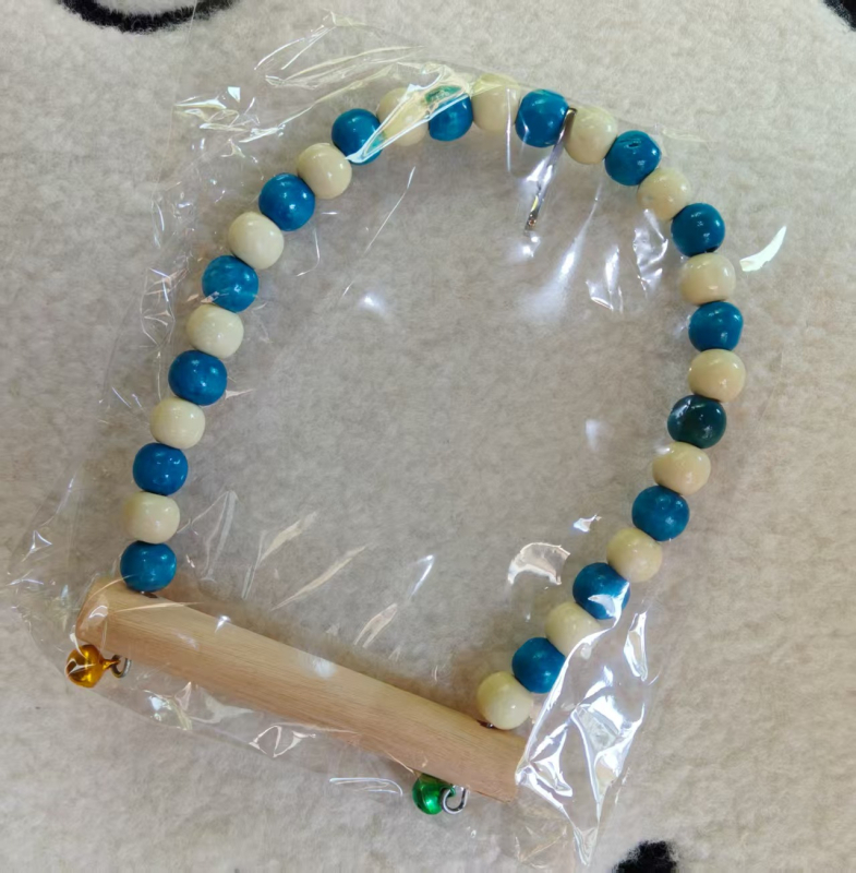 Madárfa hintázó és mászó létra játék — Anyag: Fa; Márka: Xingxingwen; Termékkód: Al63; Alkalmas: Madár