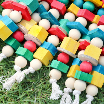 Παιχνίδι για μεγάλους παπαγάλους — Ξύλο πεύκου, μάρκα THREE PARROT, Ηπειρωτική προέλευση