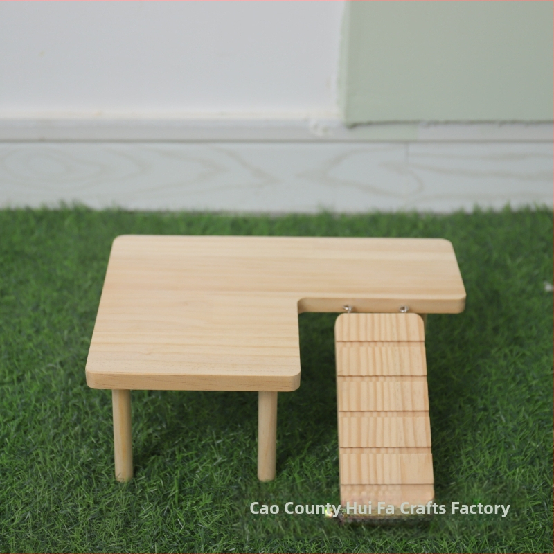 Koka divstāvu kāpšanas platforma hamsteriem un citiem maziem mājdzīvniekiem • Materiāls: koks • Zīmols: Huifa • Kategorija: Mājdzīvnieku piederumi