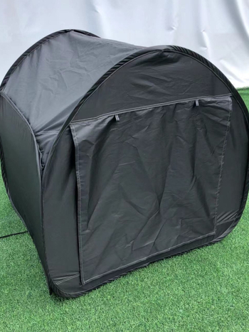 Iekštelpu saliekamā telts ar bumbu baseina aizsargu bērniem; vienslāņu konstrukcija, tērauda rāmis, Oxford audums, ūdensnecaurlaidība 2000–3000 mm