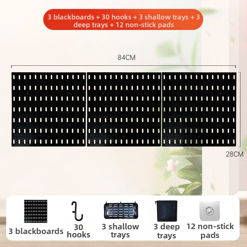 Επιτοίχιο ράφι αποθήκευσης από σφυρήλατο σίδερο με κυκλικές οπές για εργαλεία — μοντέρνος μινιμαλιστικός σχεδιασμός