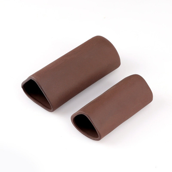 Ειδικά διαμορφωμένος θάλαμος αναπαραγωγής ψαριών με κρυψώνες και σχέδιο από πήλινο αγγείο