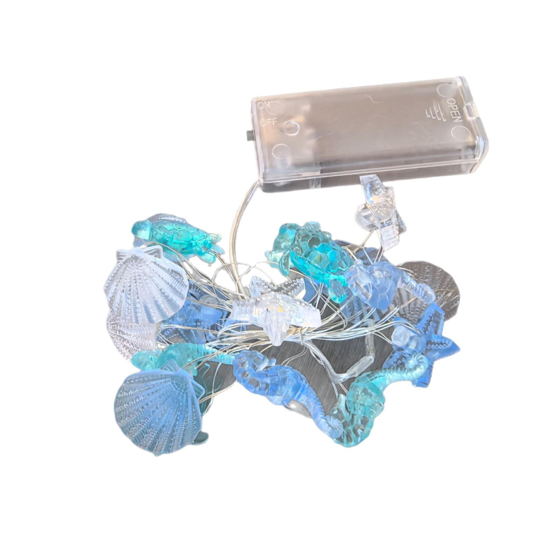 LED varinės vielos žibintų girlianda — Vandenyno serija su kriauklėmis ir jūros arkliuku dekoracijoms kieme ar patalpoje; 20 LED, 2700K, 5000 lm, IP42, baterijų dėžutė