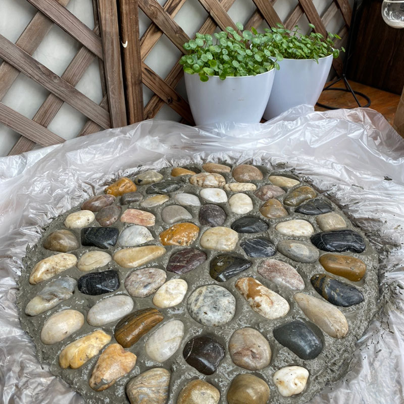 Rain Flower akmenėliai dārzo grindims ir akvariumo kraštovaizdžiui; įskaitant natūralius mažus akmenėlius; Medžiaga: akmenėliai; Tipas: Kitas; Tinka sodo dekoracijoms ir akvariumo kraštovaizdžiams