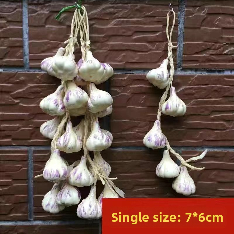 Vaisių ir daržovių vėrinė su kukurūzu, raudonąja paprika, česnaku ir dirbtiniais žemės riešutais – Kinų stiliaus dekoratyvinis aksesuaras namams ir restoranams (dovana bendraklasiams; Kalėdos; naujakuriams)