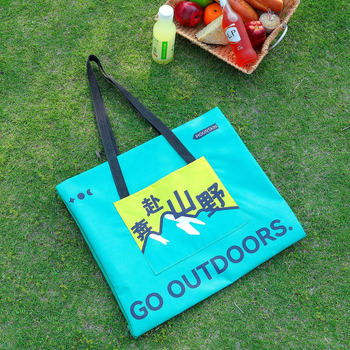 Āra divfunkcionāla piknika sega ar mugursomu, mitrumizturīga un smiltsizturīga, rāvējslēdzējs (Oxford audums 600D, 650 g, 2–4 personām)