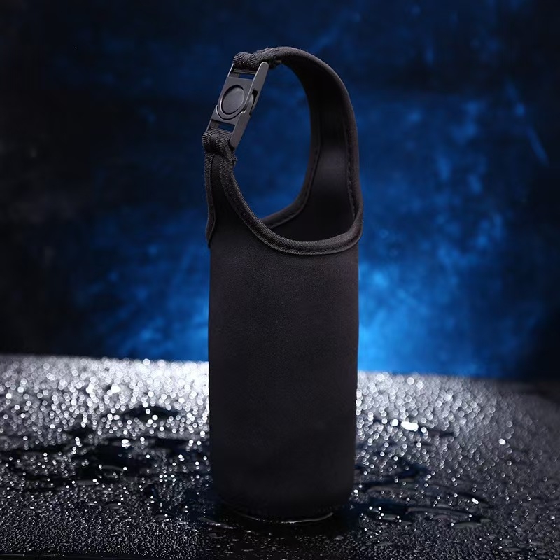 Puodelių rinkinys su plastine rankena ir automobilio puodelio laikiklis — Gold, Medžiaga: Audinys, Spausdintas logotipas, Personalizavimas, Modernus minimalistinis stilius, Pirmaklasė kokybė.