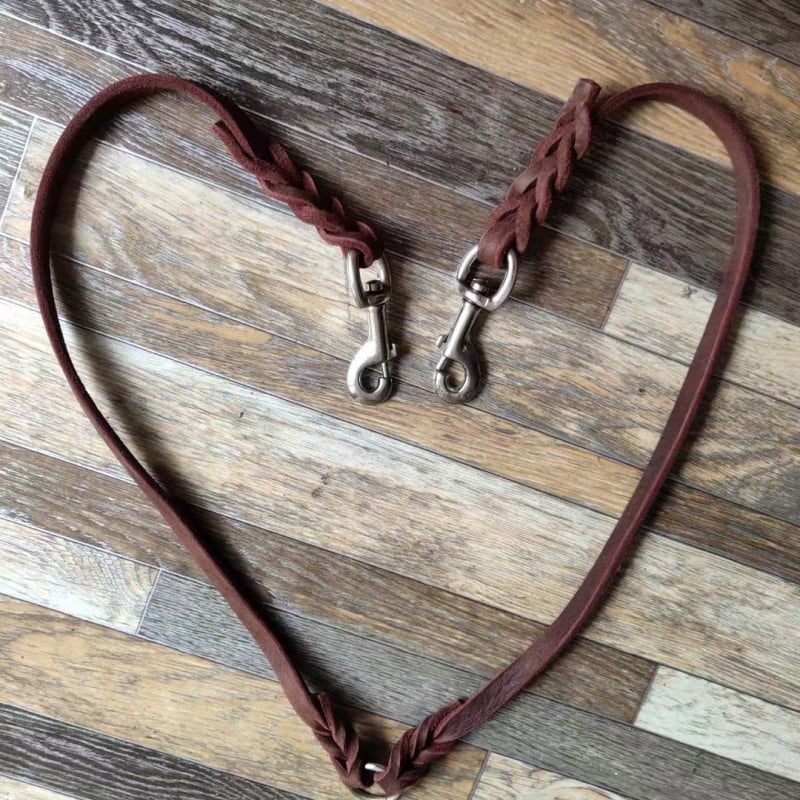 Csúcsminőségű marhabőr kutyapóráz kettős vezetővel és univerzális kampóval