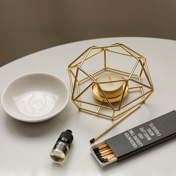 Jumping vas aromaterápiás gyertyatartó – geometriai forma, modern és minimalist stílus, otthonra, irodába, templomba vagy hotelbe