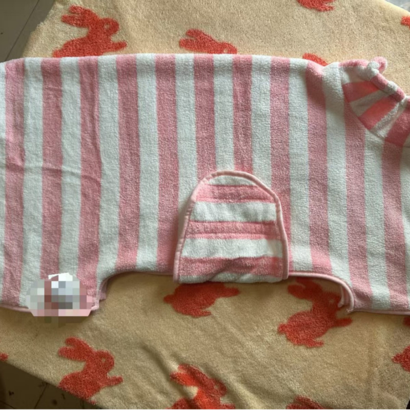 Šunų vonios chalatas su pilnu uždengimu – sugeriantis, greitai džiūstantis iš Coral Fleece, 150D siūlai, plokščias audinys, pritaikymas įmanomas