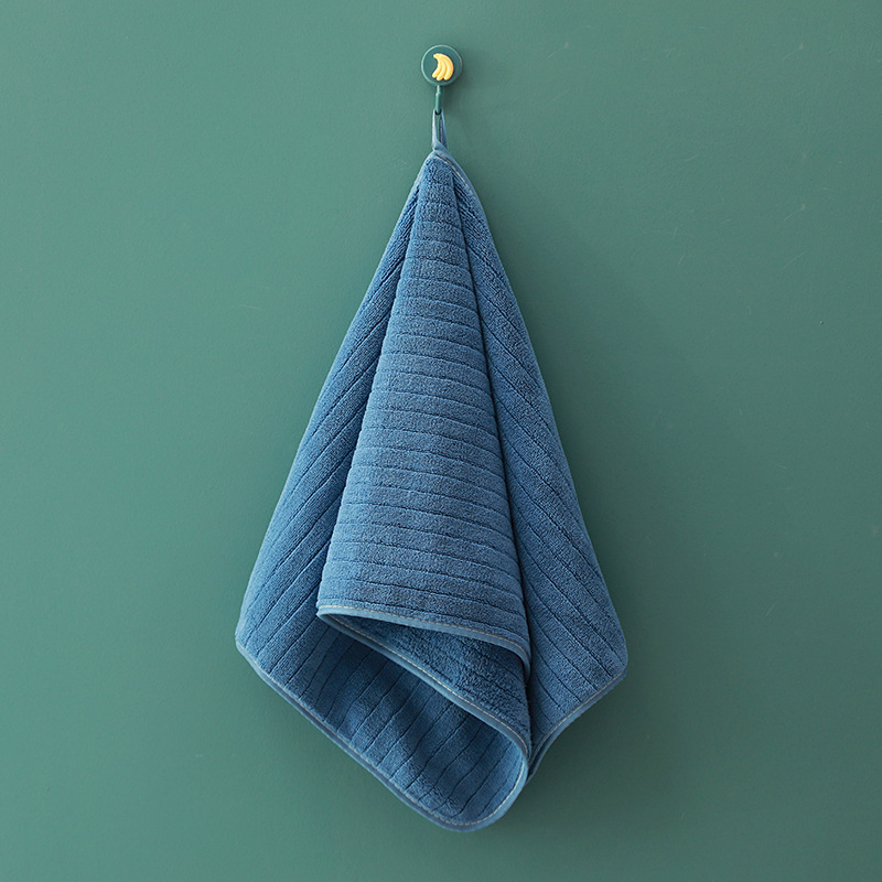 Koralinio fliso turbaninis rankšluostis su vertikaliosiomis juostelėmis, svoris 50–80 g