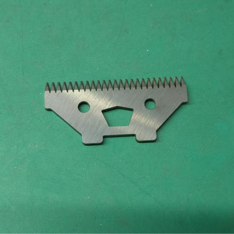 Κεραμική λεπίδα για ηλεκτρικό κουρευτικό κατοικίδιων – διπλής χρήσης τροφοδοσία, αποσπώμενη πλενόμενη κεφαλή κοπής, θόρυβος 46–70 dB, Kang Naixin