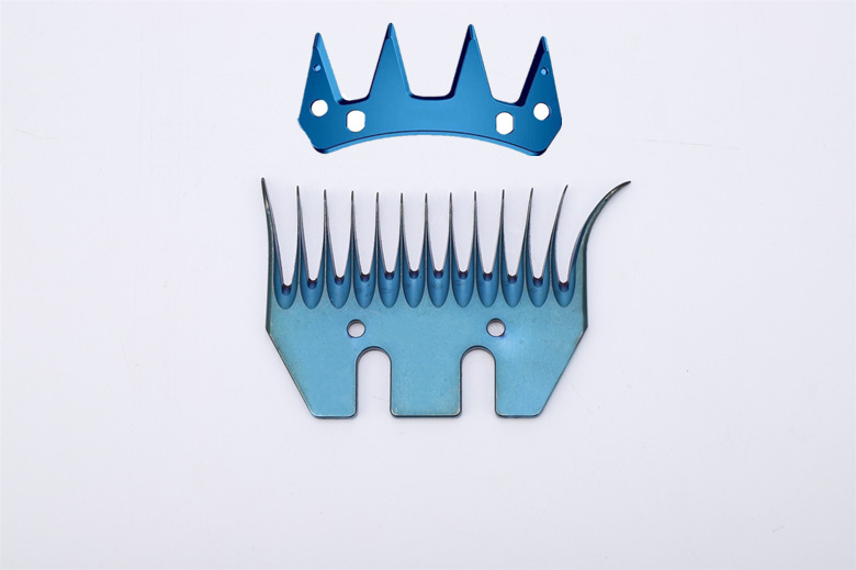 Vilnos kirpimo mašinos peilis – aukšta kietumas, gera tvirtumas, ašūs dantys (tiesūs ir lenkti), modelis 76, 220V