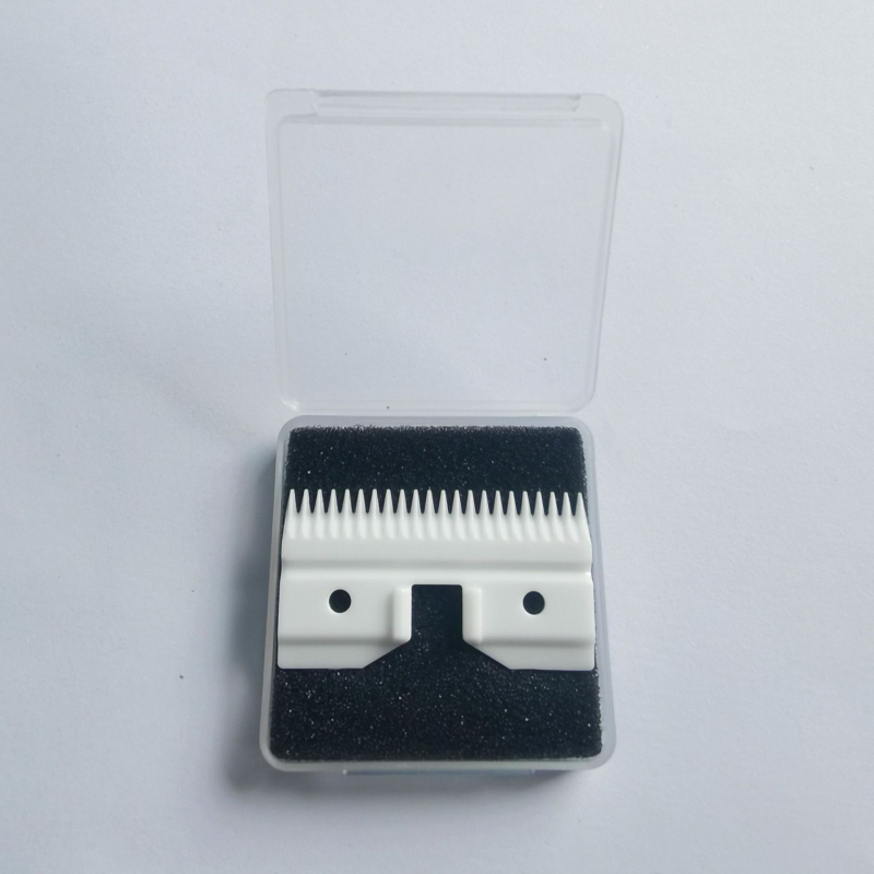 22 dantų metal-keraminių judančių peilių, A5 serija — Peilis: keramikinis; Variklis: su šepetėliais; Maitinimas: įkrovimas/dvilypė naudojimas; Triukšmas: <36 dB; Atsparus vandeniui: Taip