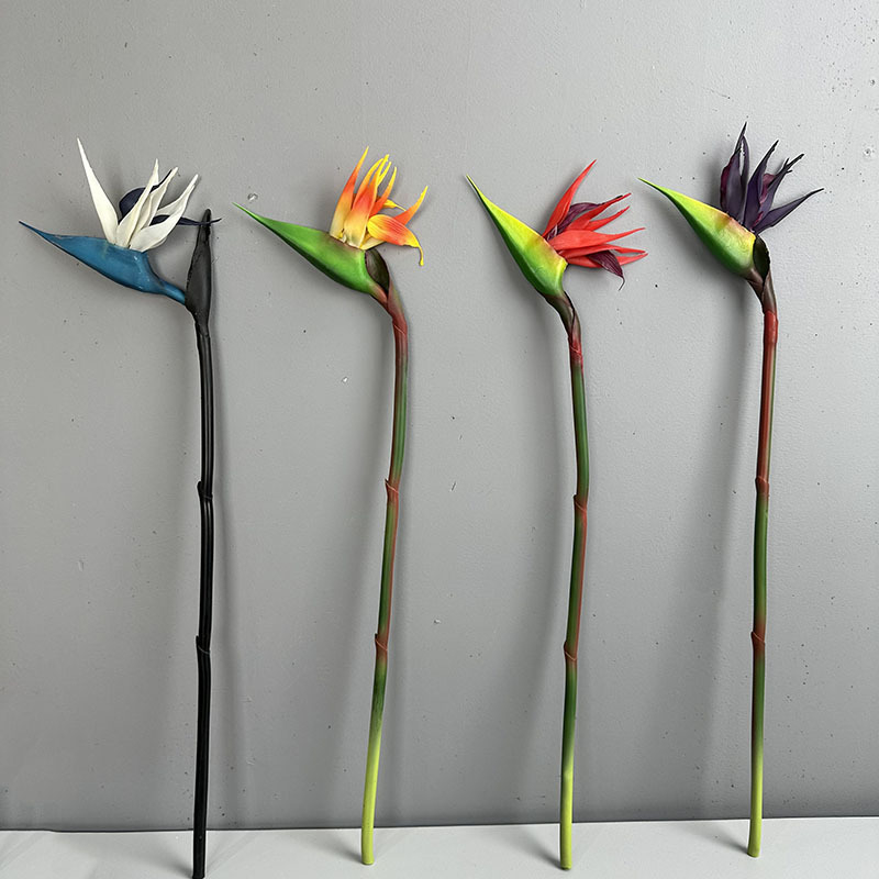 Mesterséges Bird of Paradise virág beltéri dekorációhoz — Márka Zen buddhism; Anyag Soft glue; Folyamat Styling, embossed, injection molding; Fajta Bird of paradise; Cél esküvők, fotórekvizitek, otthoni dekoráció