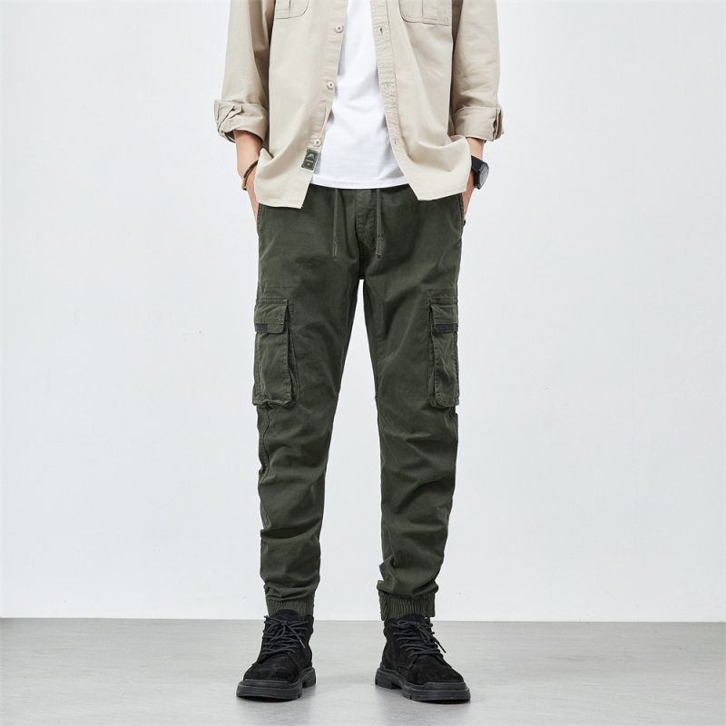 Szabadidős munkás nadrág több zsebbel, 97% pamut, középmagas derekú, cipzár, tavasz–ősz