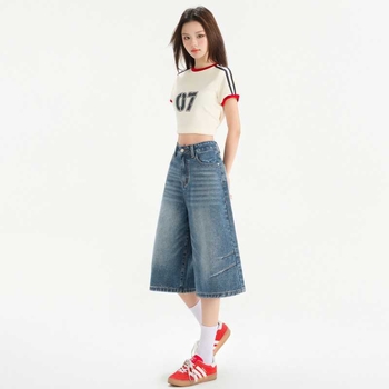 Női széleslábú farmernadrág, magas derekú, cropolt hosszúságú, városi stílus, pamut-poliészter keverék (70–80% pamut, <30% poliészter)