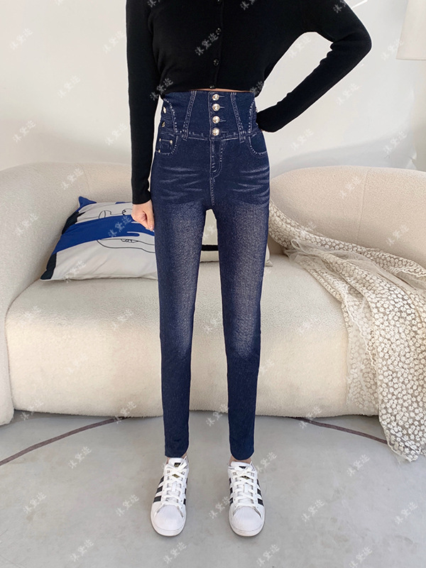 Modál anyagú cropped leggings, magas elasztikusság, karcsúsított szabás, mintázat