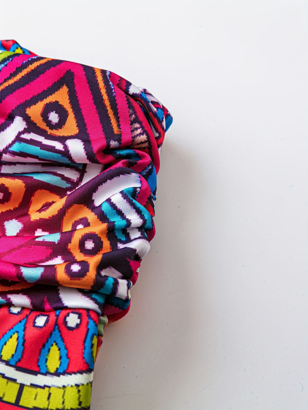 Plus dydžio moterų laisvalaikio kelnės literatūros retro stiliaus (90-95% poliesterio; spandekso <30%; liemuo vidutinio aukščio; šiek tiek išplatėjęs kelnes; kelnių ilgis)