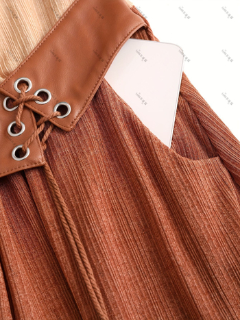 Рокля с рибована текстура, V-образно деколте, подгъв с рюш във форма на лист лотоса, полиестер (95%+)