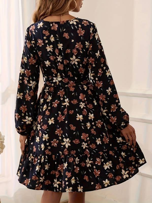 Rochie florală cu mâneci lungi, decolteu încrucișat, talie elastică, croială în A