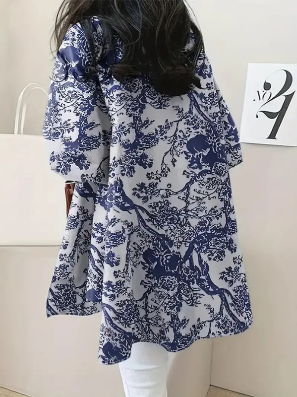 Košulja s dugim rukavima, slobodnog kroja, ovratnik košulje, otisnut dizajn u književno-retrovom stilu, poliester 95%+