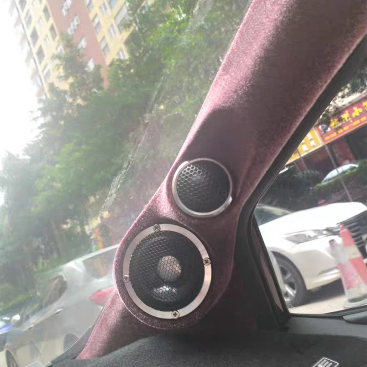 Automobilio garso montavimo pagrindas, trečios kartos 3–kryptų garsiakalbiai