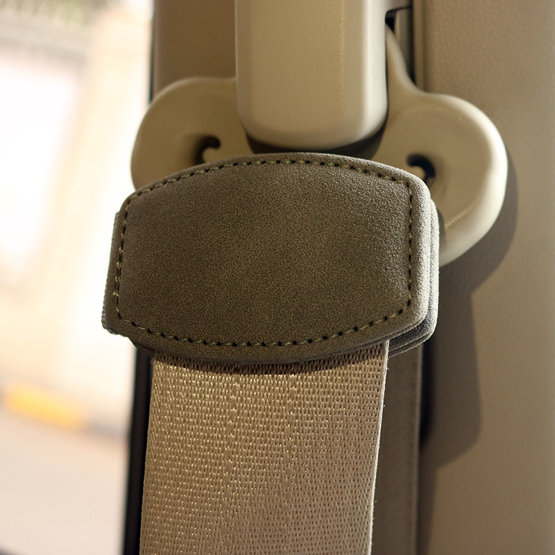 Limitator de centură de siguranță auto pentru femei însărcinate și copii, clips reglabil, atașare magnetică, material din piele întoarsă