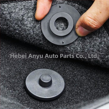 Универсален автомобилен комплект за фиксиране на килим с двойно-слоен разглобяем копче (Модел: Carpet buckle; Приложение: Universal; Материал: Nylon plastic)