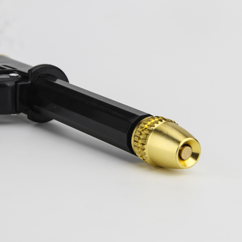 Augstas spiedes auto mazgāšanai ūdens pistole – galva ar alumīnija un vara pārklājumu, rokturis no inženierplastmasas, izsmidzināšanas attālums 10–15, ūdens spiediens no krāna, svars 100 g