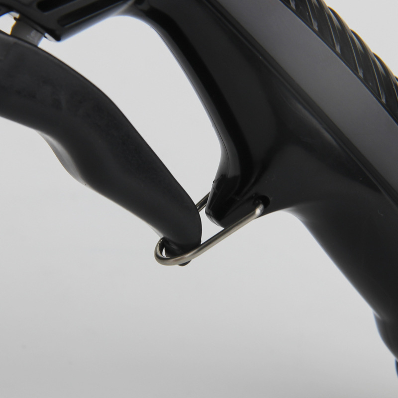 Augstas spiedes auto mazgāšanai ūdens pistole – galva ar alumīnija un vara pārklājumu, rokturis no inženierplastmasas, izsmidzināšanas attālums 10–15, ūdens spiediens no krāna, svars 100 g