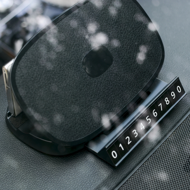 Autó műszerfalára szerelhető telefon-tartó 360°-os forgással, levehető lemez, ragasztásos telepítés, univerzális az műszerfal számára