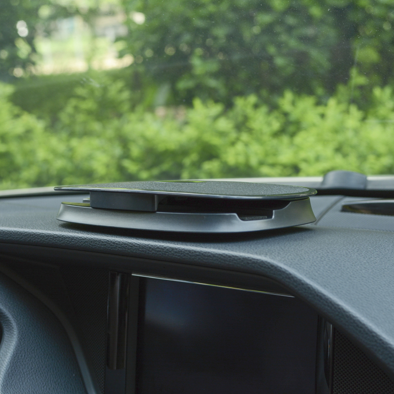 Autó műszerfalára szerelhető telefon-tartó 360°-os forgással, levehető lemez, ragasztásos telepítés, univerzális az műszerfal számára