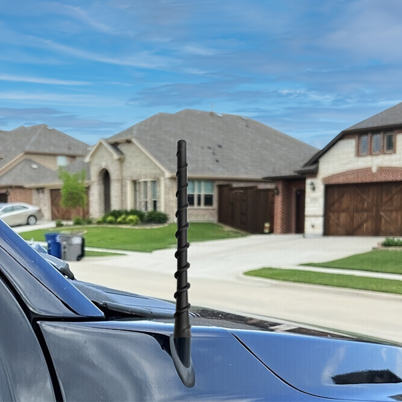 Антена за авторадио, универсално съвместима, резбово монтирана, срок на експлоатация 10000