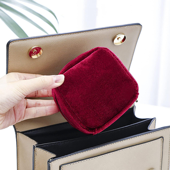 Βελούδινη τσάντα καλλυντικών για ταξίδια — γυναικείο στυλ, ριγέ σχέδιο, επένδυση πολυεστέρα