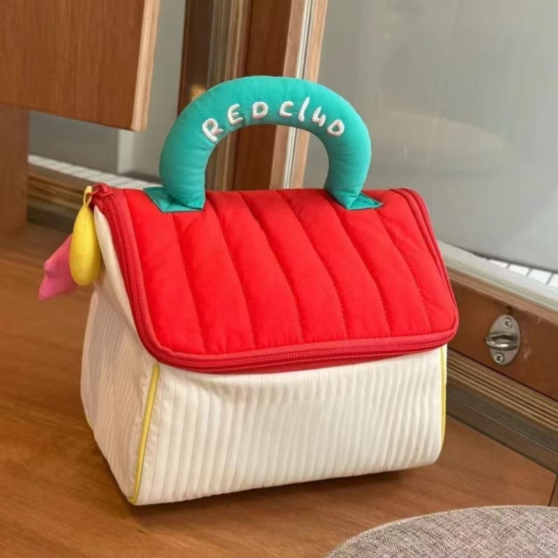 Kozmetikai táska csíkos mintával, poliészter anyag, poliészter bélés, légáteresztő és antibakteriális