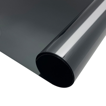 Automašīnas logu folija | PVC materiāls | Slāņa biezums 1 mil | Gaismas caurlaidība līdz 70% | Siltuma izolācija 60–80% | UV aizsardzība 99%