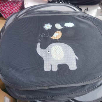 Automobilio šono lango saulės skydelis plėvelė – PVC, elektrostatinis klijavimas, universalus modelis, BYD suderinamas, logotipo spausdinimas