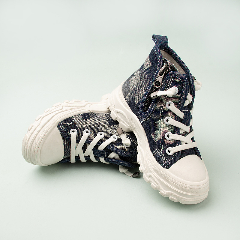 Bērnu augstas kurpes no auduma ar maskēšanas rakstu, sānu rāvējslēdzējs, gumijas zole