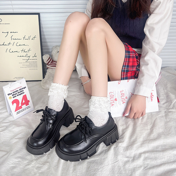 Λούφερς | Στρογγυλή μύτη; Άνω μέρος PU; Μεσαίο ύψος τακουνιού 3–5 cm; Παχύς πάτος; Σόλα: Σύνθετη