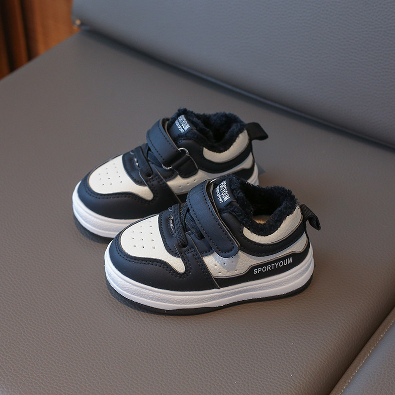 Ziemas zābaki bērniem 1–3 un 4–6 gadiem, fleece odere, augšdaļa no sintētiskas ādas, Velcro aizdare, gumijas zole