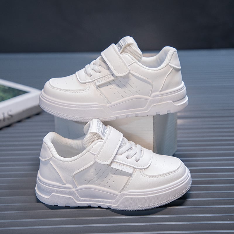 Gyerek sportcipő syntetikus bőr felsőrésszel, csúszásmentes gumitalppal, Velcro-zár, mindennapi casual stílus.