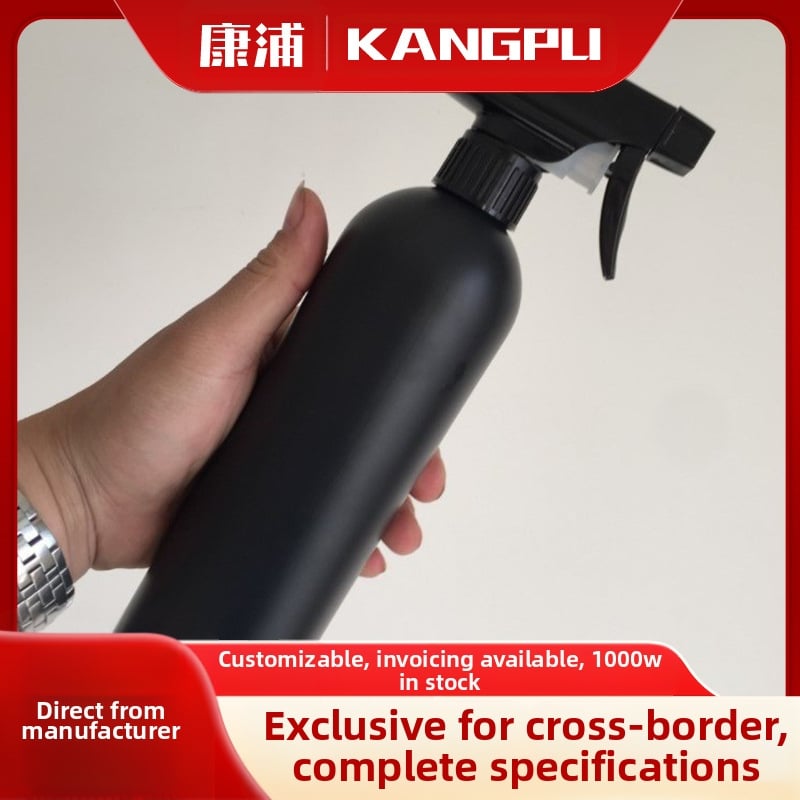 Спрей бутилка от PE пластмаса, 500 ml, с капак, за опаковане на ежедневни химични продукти