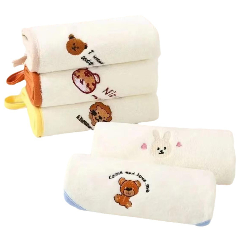 5 vnt vaikų kvadratinių veido rankšluosčių iš koralinio veliūro, Spider-Man animacinis dizainas, 25 g, su logotipo spausdinimu